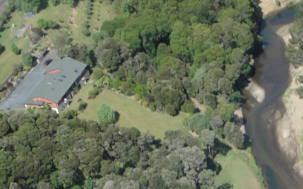 Morepork Riverside Lodge Paihia Exteriör bild